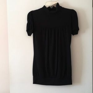Vibe USA short sleeve black sweater